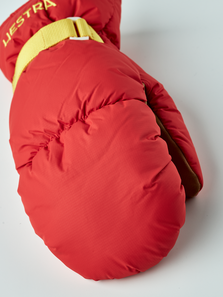 Hestra Kiruna Mitt - Light Red detail