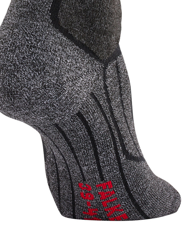 FALKE SK2 Women – 3-layer moisture wicking construction