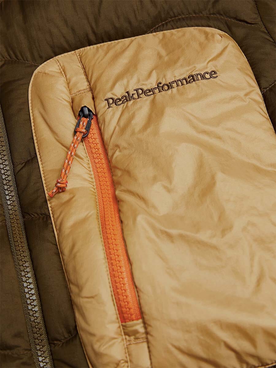 26 Peak Performance - Men's Helium Utility Down Hood Jacket Unclassified Peak Performance