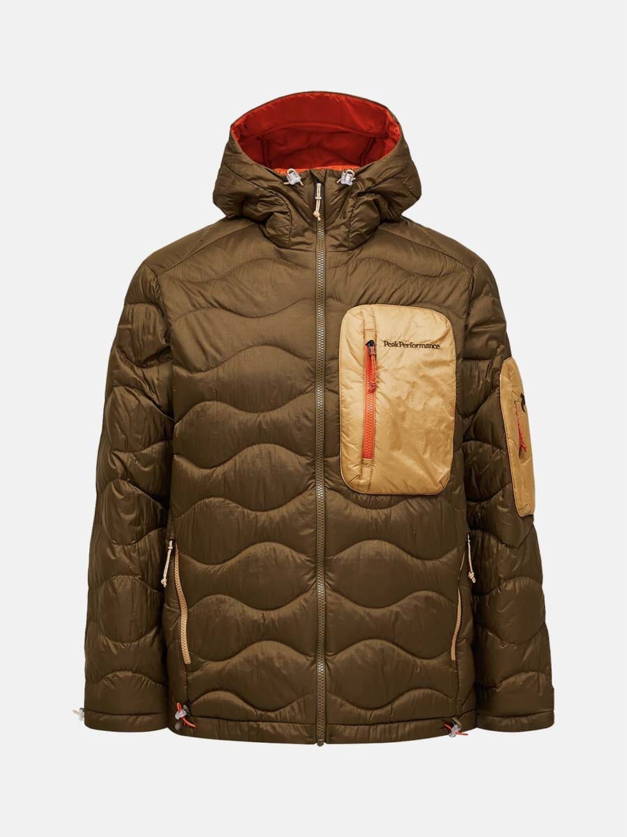 26 Peak Performance - Men's Helium Utility Down Hood Jacket Unclassified Peak Performance Meadow Moss/Sierra Sand L