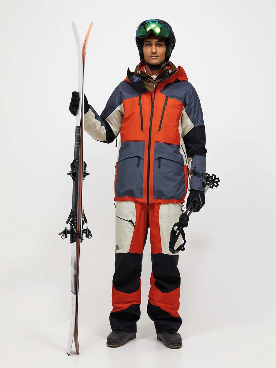 26 Peak Performance - Men's Vertical Gore-Tex Pro Jacket Unclassified Peak Performance