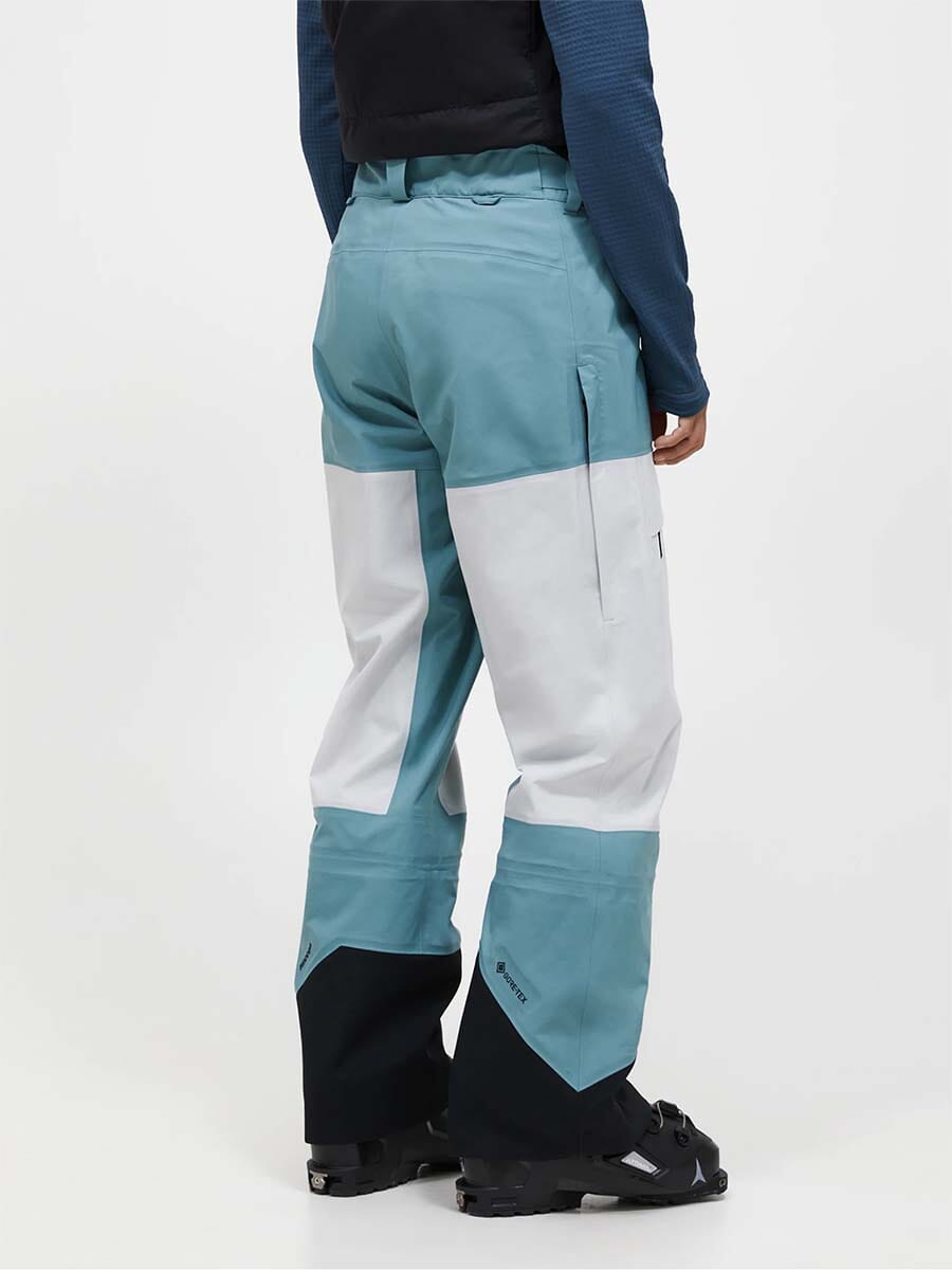 26 Peak Performance - Women's Gravity Gore-Tex 3L Pants Unclassified Peak Performance