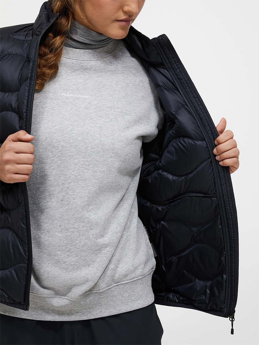 26 Peak Performance - Women's Helium Down Jacket Unclassified Peak Performance