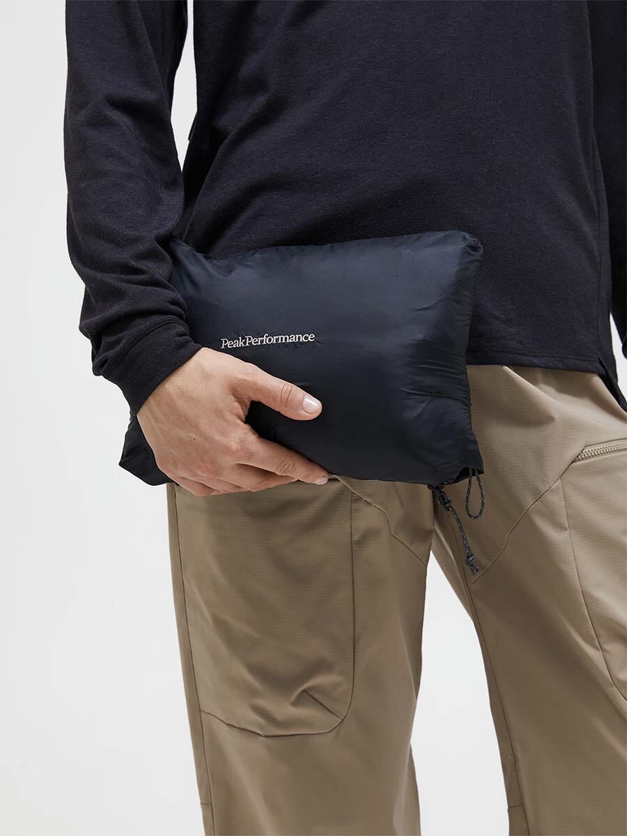 26 Peak Performance - Women's Helium Utility Down Hood Jacket Unclassified Peak Performance