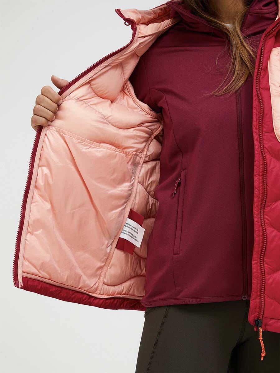 26 Peak Performance - Women's Helium Utility Down Hood Jacket Unclassified Peak Performance