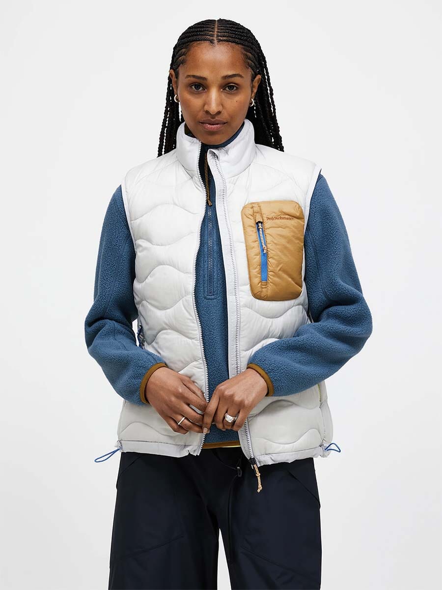 26 Peak Performance - Women's Helium Utility Down Vest Unclassified Peak Performance