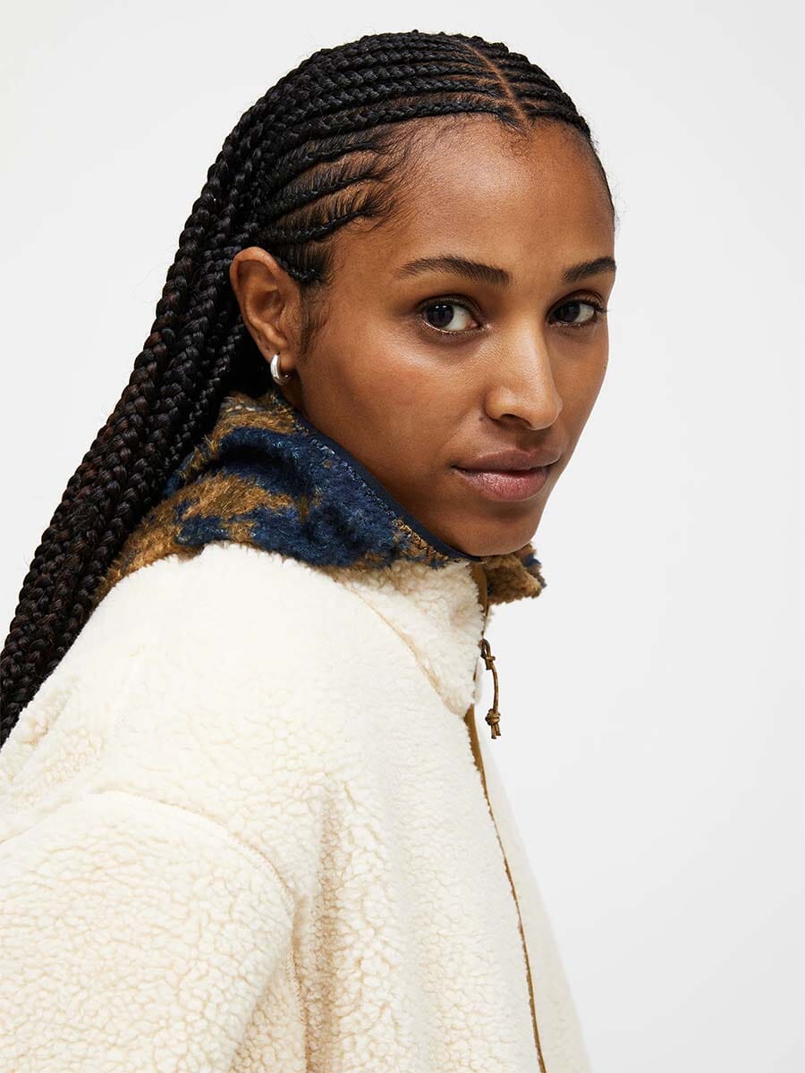 26 Peak Performance - Women's Solid Pile Jacket Unclassified Peak Performance