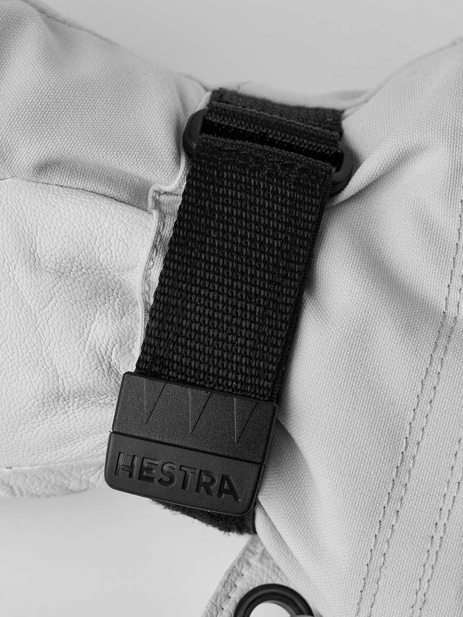 Women's Heli Ski Female Mitt - Pale Grey detail