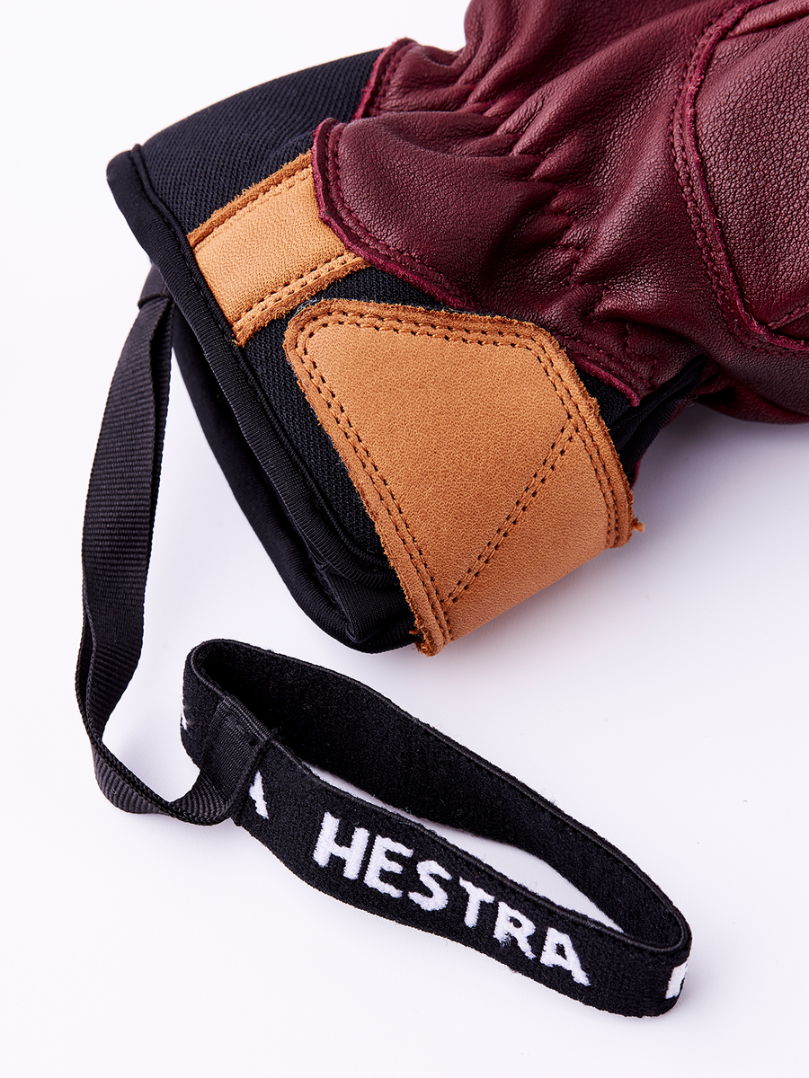 Hestra Women's Fall Line 5-Finger ski glove Bordeaux detail