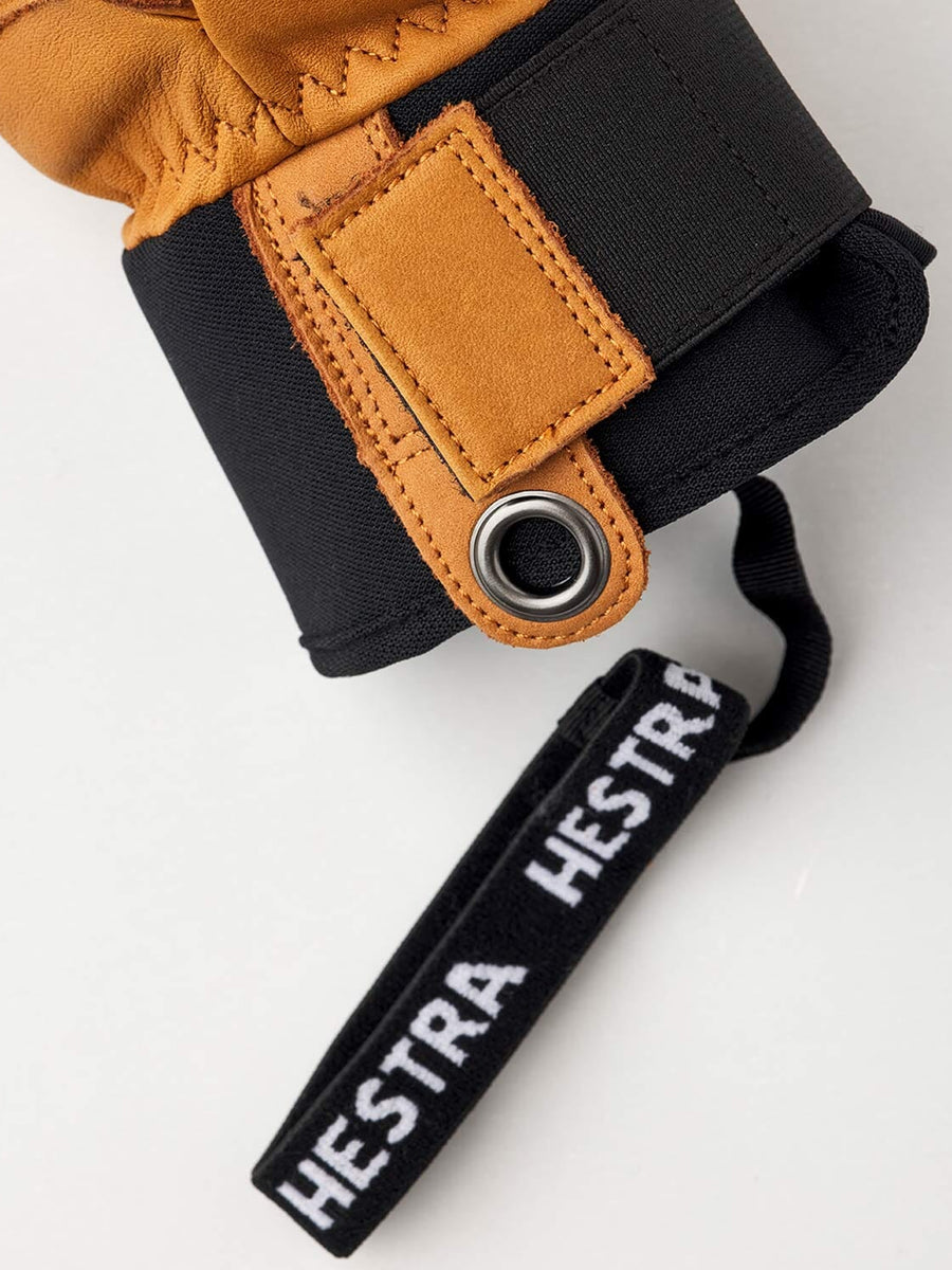 Hestra Leather Fall Line 3-Finger ski glove detail