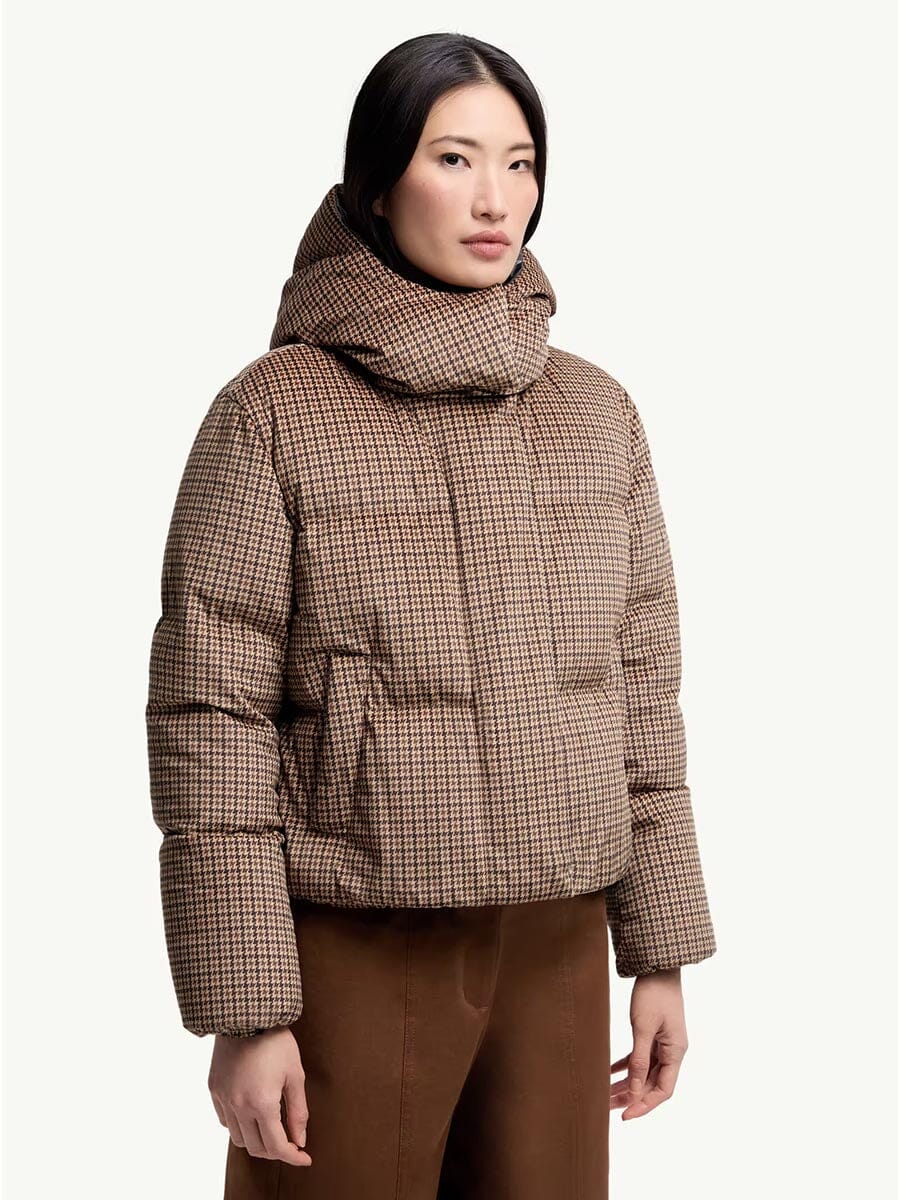 Moncler - Women's Quierzy Hooded Short Down Jacket Unclassified Moncler