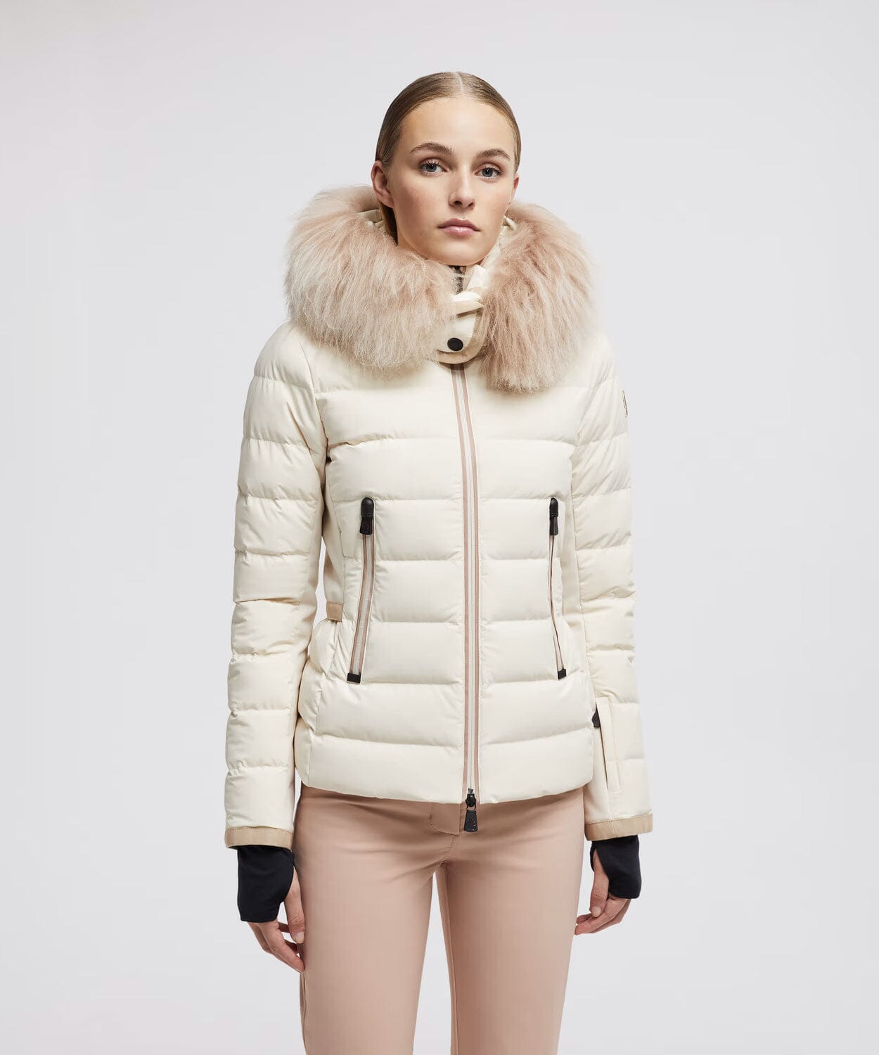 Women's Lamoura Short Down Jacket Ski Jackets Moncler