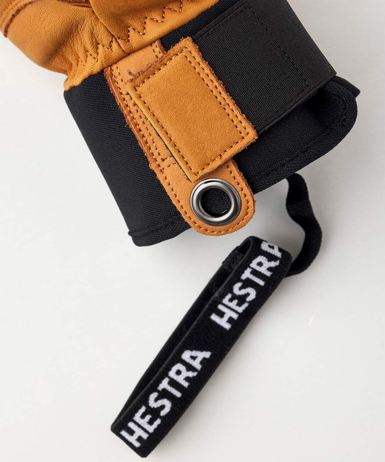 Leather Fall Line 3 Finger Gloves Hestra