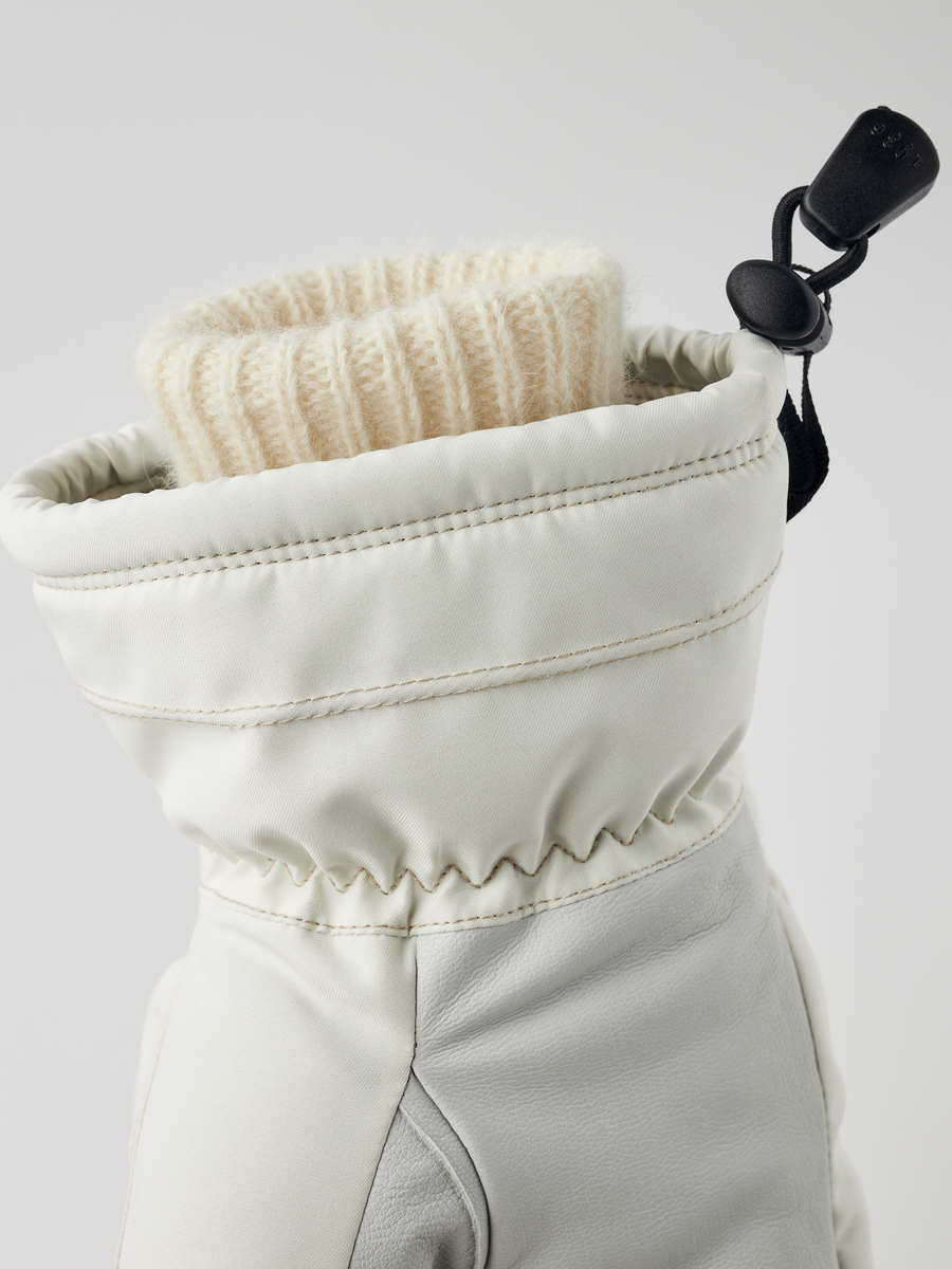 Hestra Cosy Mitt - Ivory detail