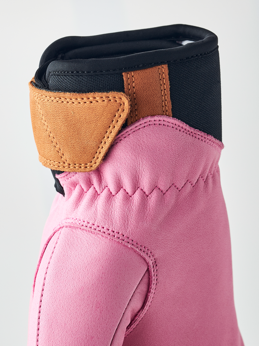 Women's Leather Fall Line Mitt - Cerise detail