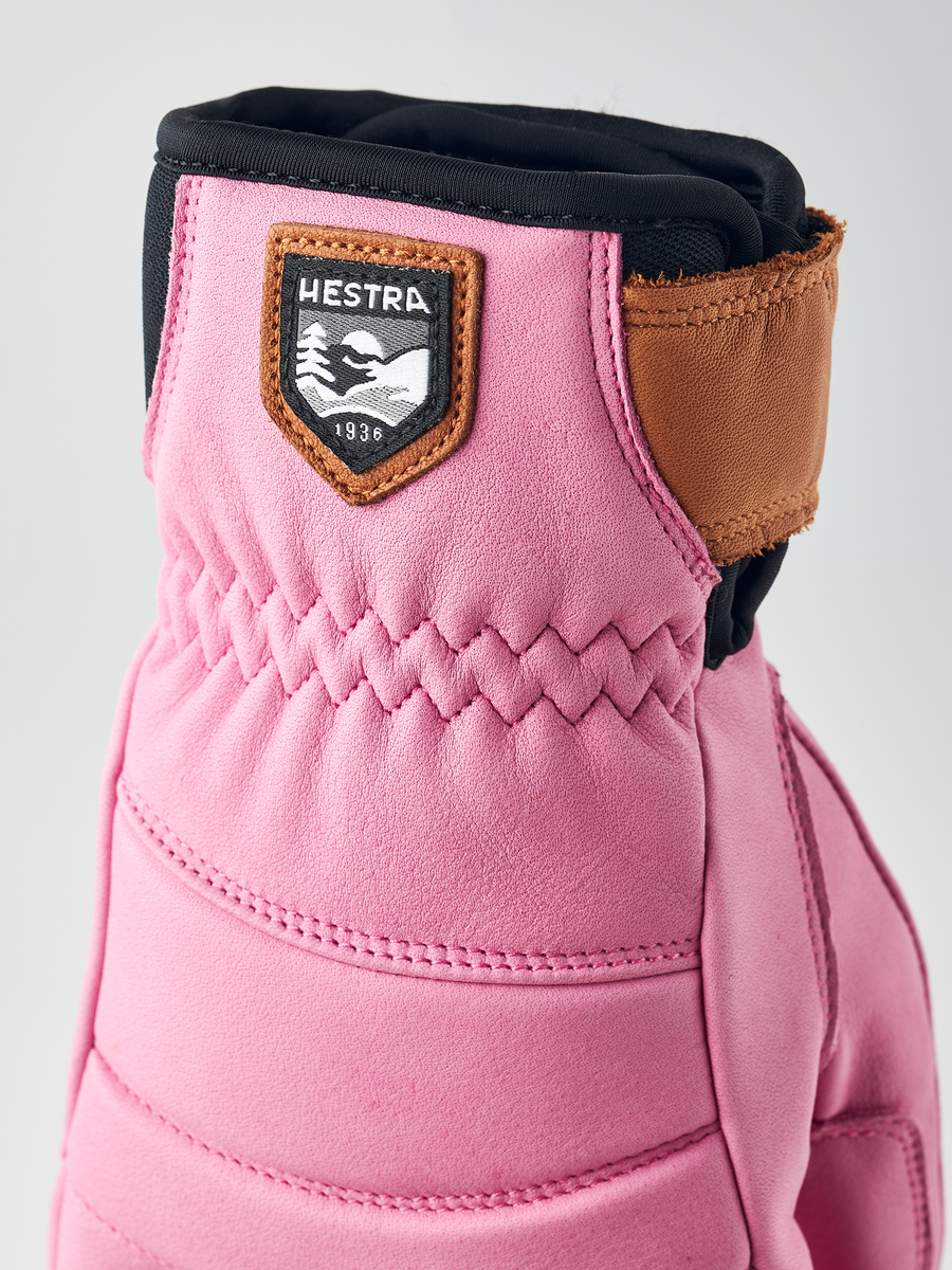 Hestra Women's Fall Line 5-Finger ski glove Cerise detail