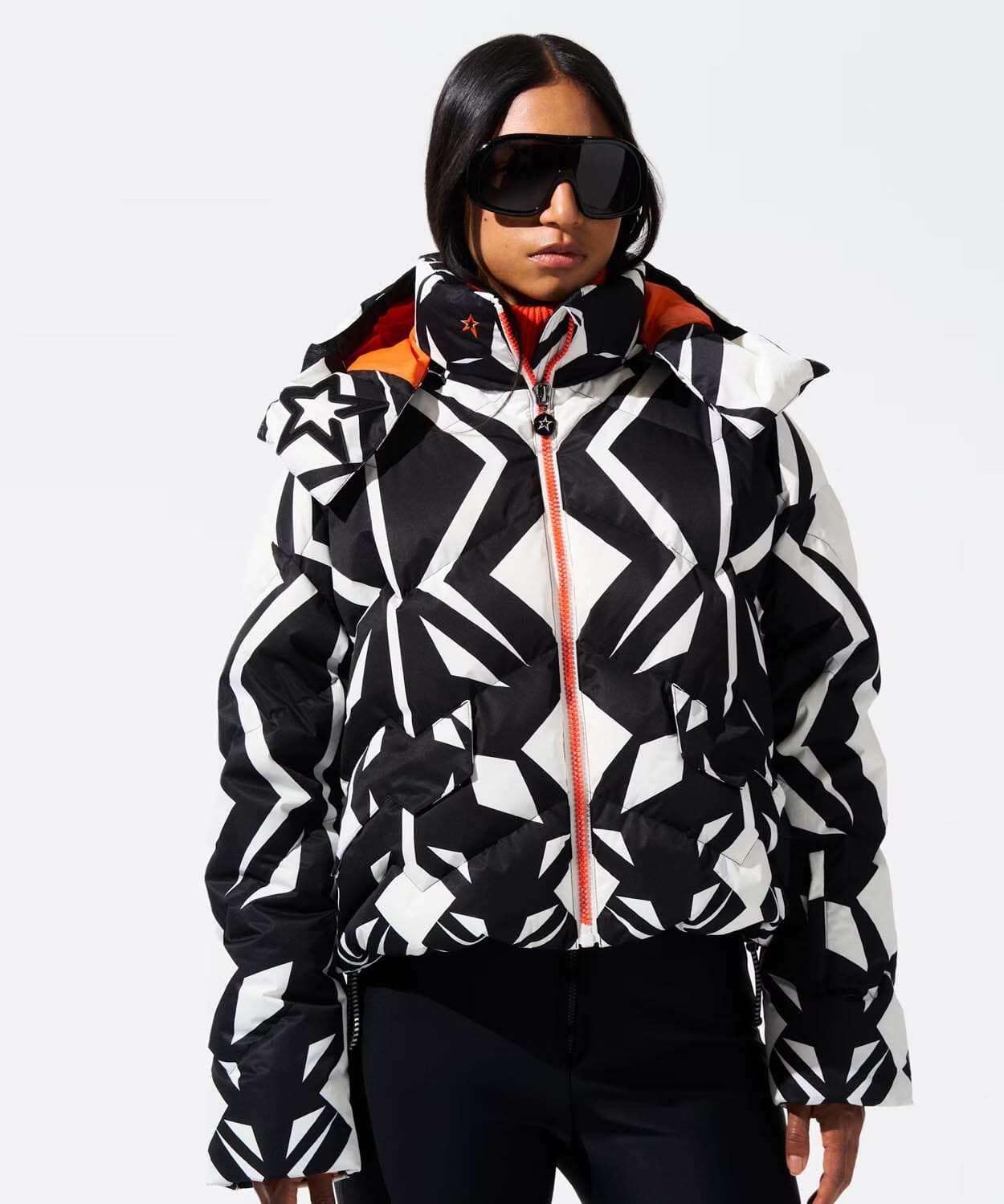 25 Perfect Moment - Women's Mountain Puffer Ski Jacket Ski Jackets Perfect Moment Geo Print - Black/Snow White XS 