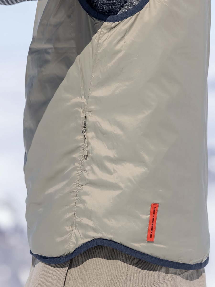 26 Mountain Studio - Men's V-1 Reversible Light Vest Unclassified The Mountain Studio 