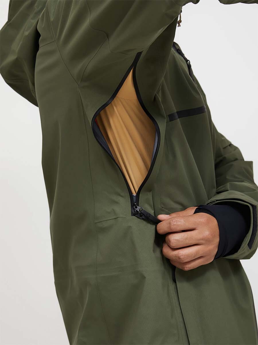 26 Peak Performance - Men's Alpine Gore-Tex 3L Ski Jacket Unclassified Peak Performance 