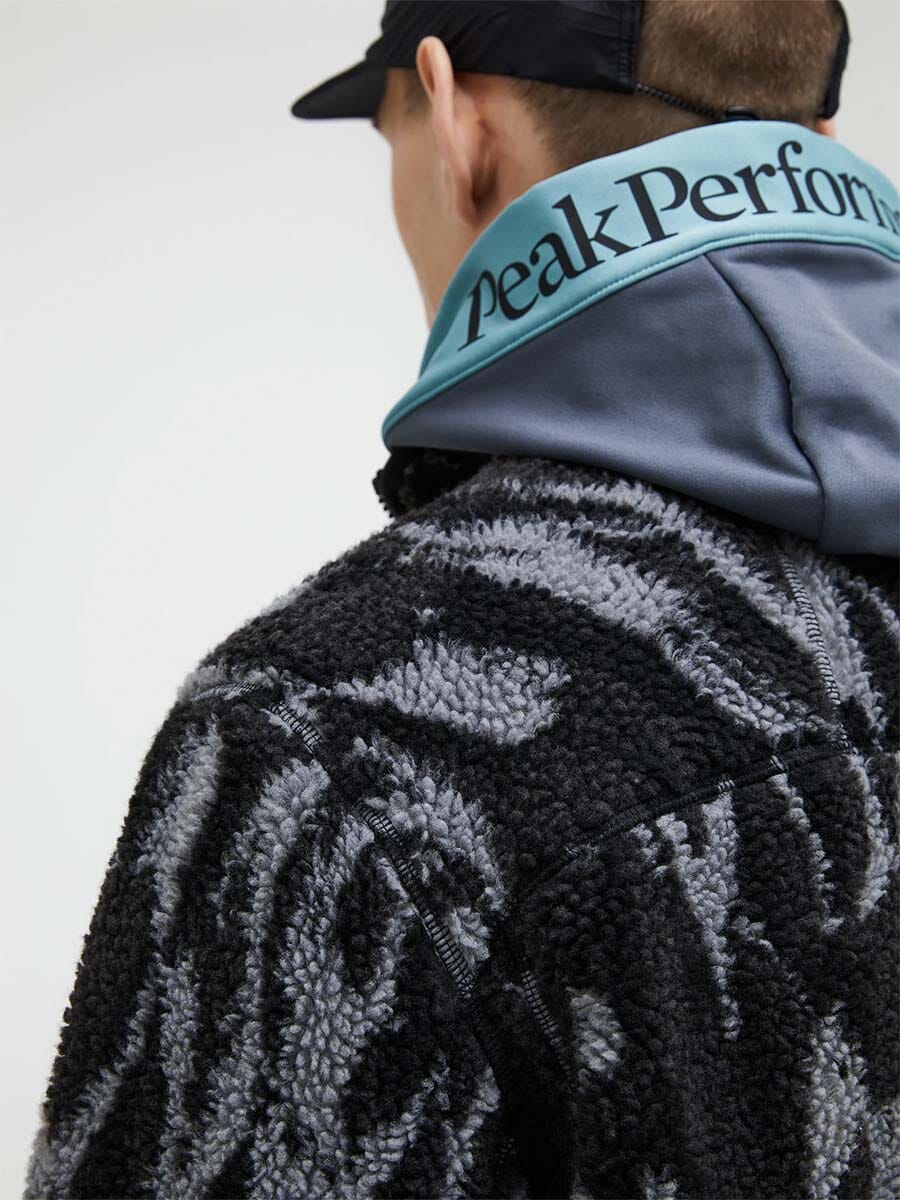 26 Peak Performance - Men's Graphic Pile Jacket Unclassified Peak Performance 