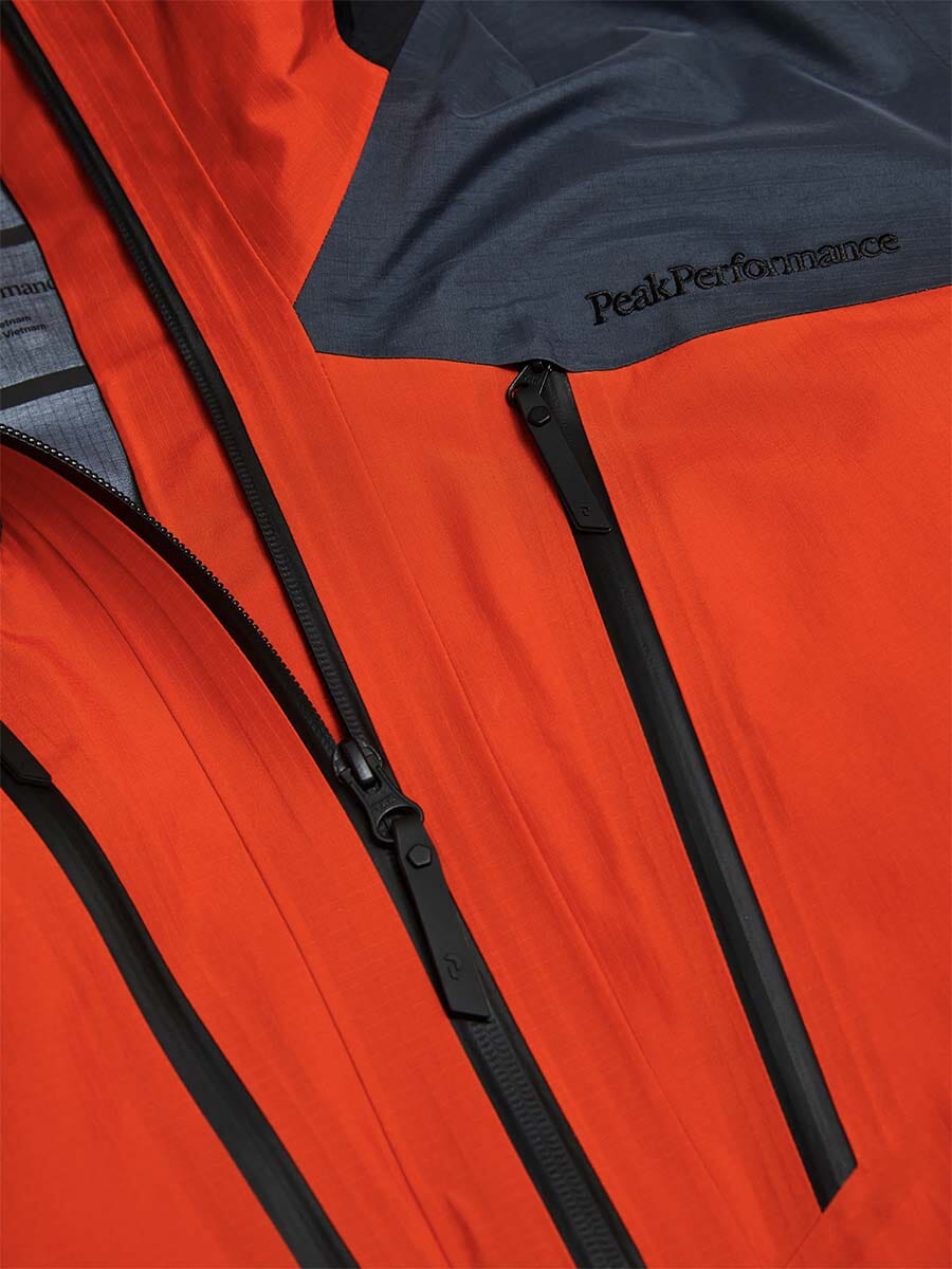 26 Peak Performance - Men's Vertical Gore-Tex Pro Jacket Unclassified Peak Performance 