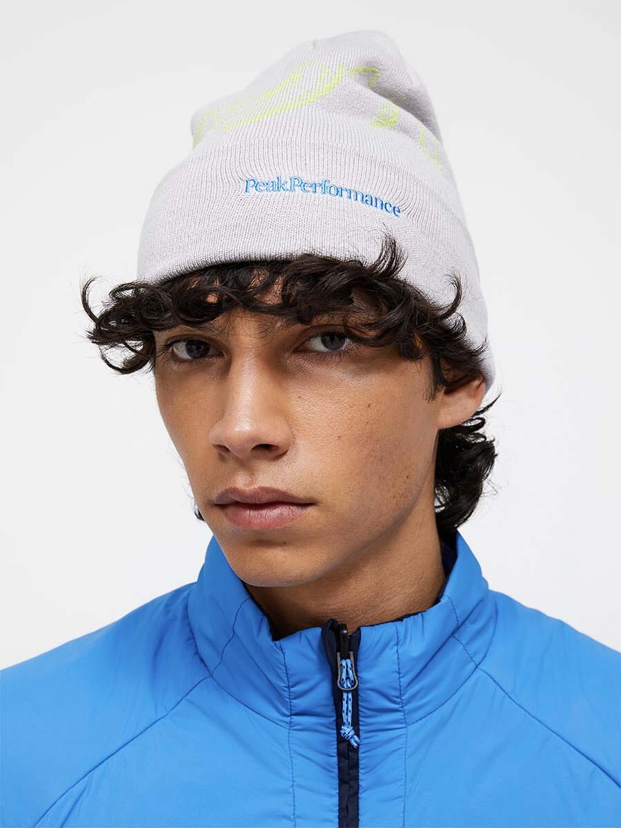 26 Peak Performance - Mountain Hat Unclassified Peak Performance 