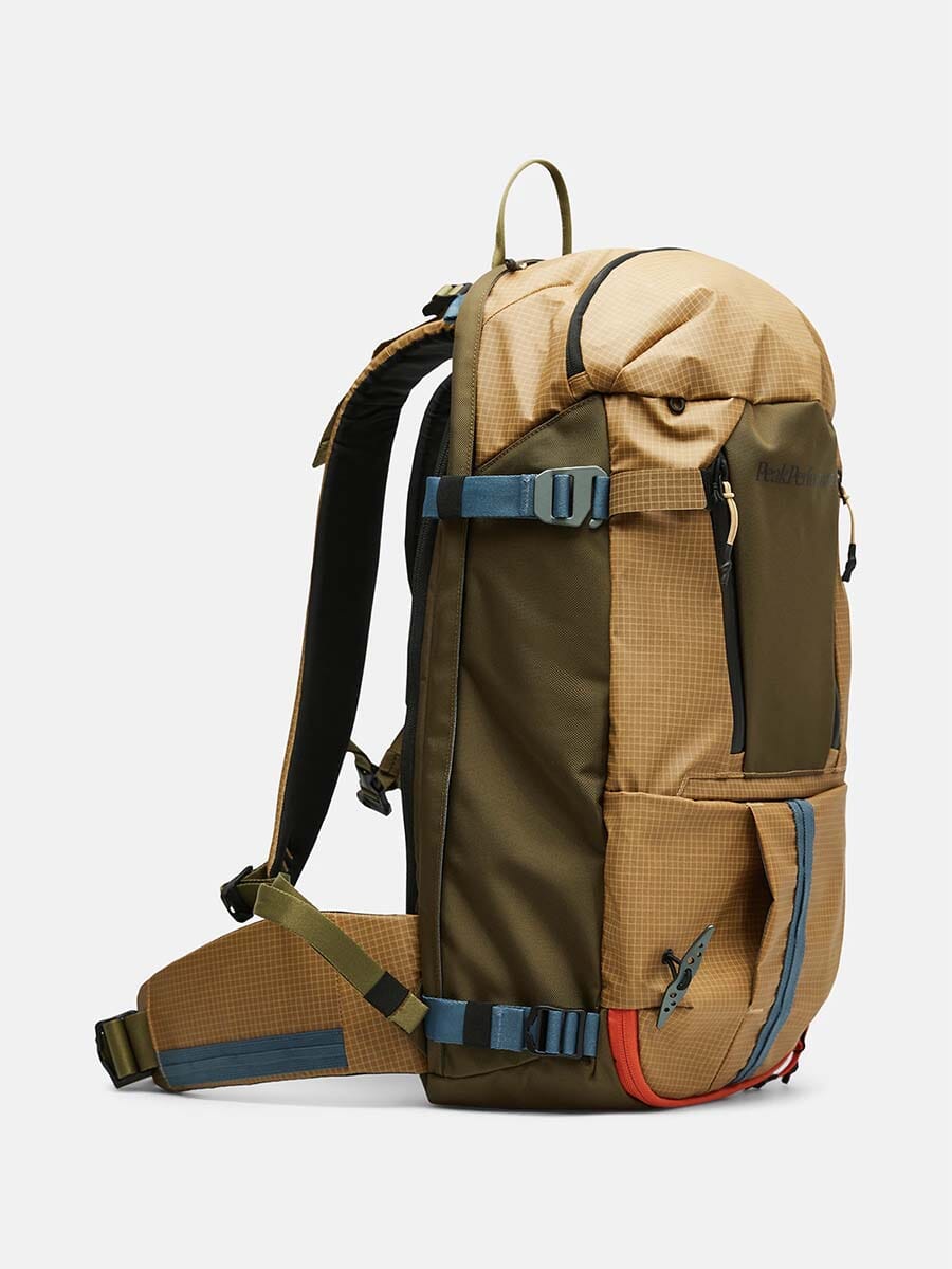 26 Peak Performance - Vertical Ski Backpack 25L Unclassified Peak Performance Sierra Sand/Meadow Moss 