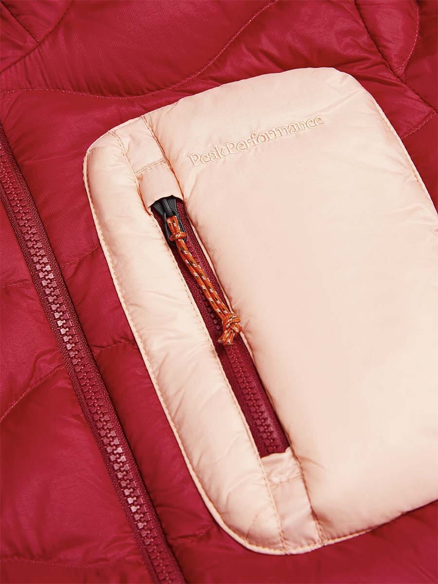 26 Peak Performance - Women's Helium Utility Down Hood Jacket Unclassified Peak Performance 