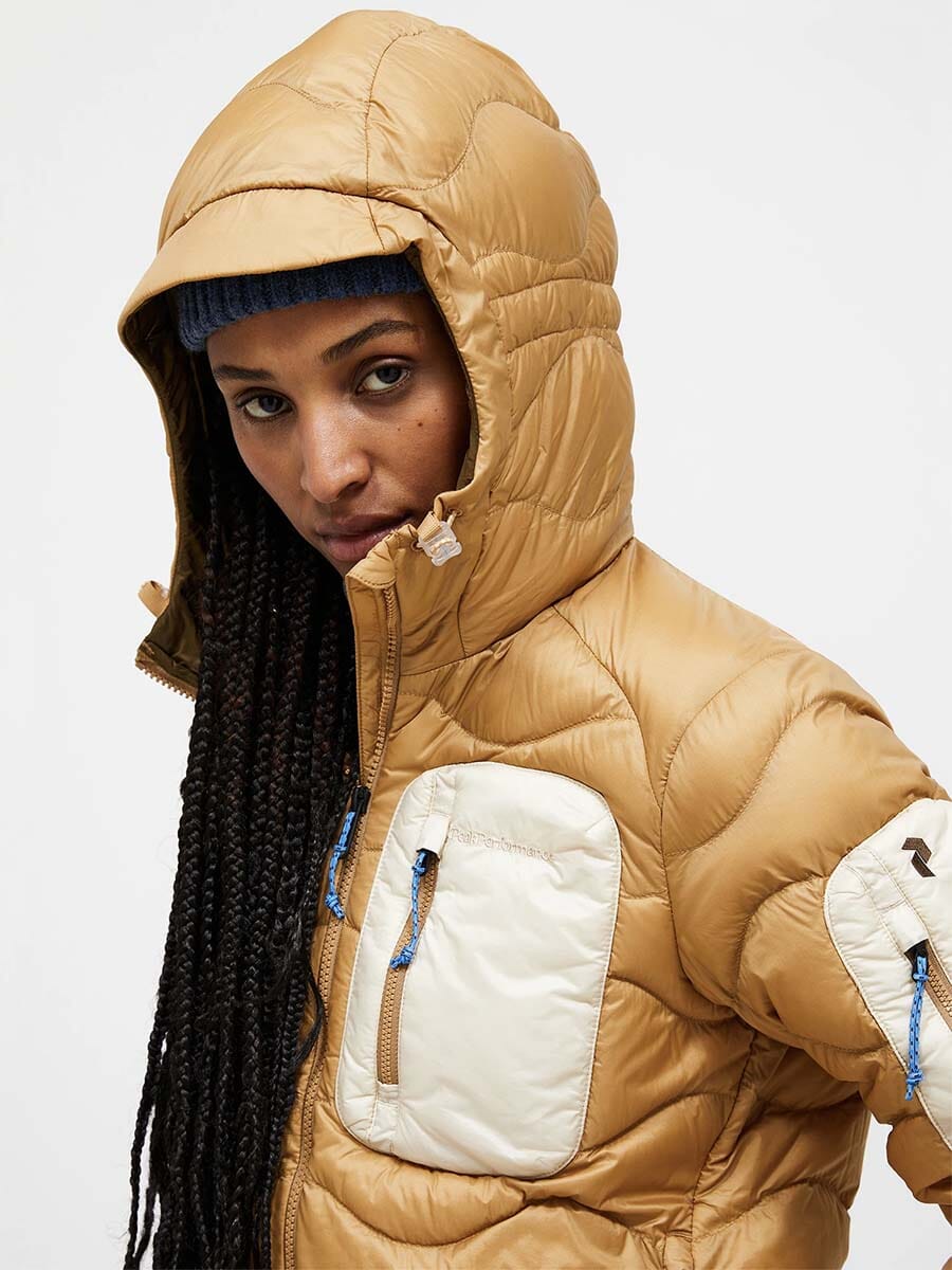 26 Peak Performance - Women's Helium Utility Down Hood Jacket Unclassified Peak Performance 