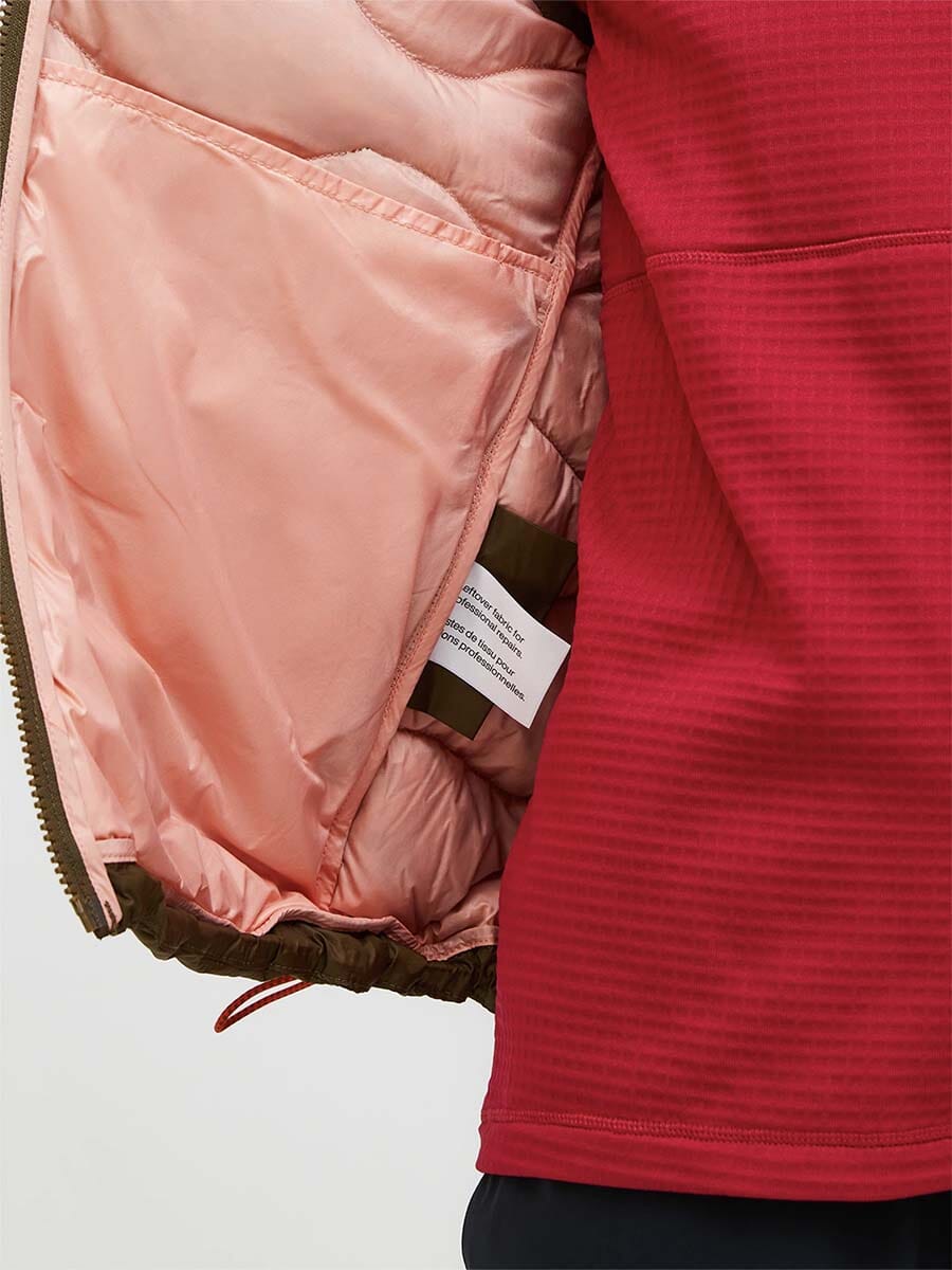 26 Peak Performance - Women's Helium Utility Down Vest Unclassified Peak Performance 