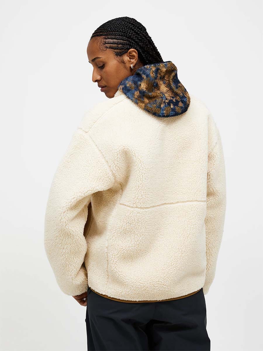 26 Peak Performance - Women's Solid Pile Jacket Unclassified Peak Performance 