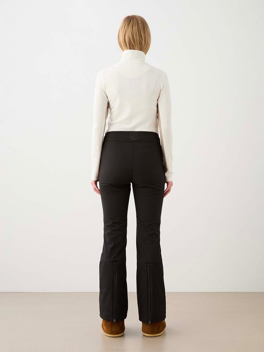 26 We Norwegians - Womens Voss Chevron ZipUp Unclassified We Norwegians 