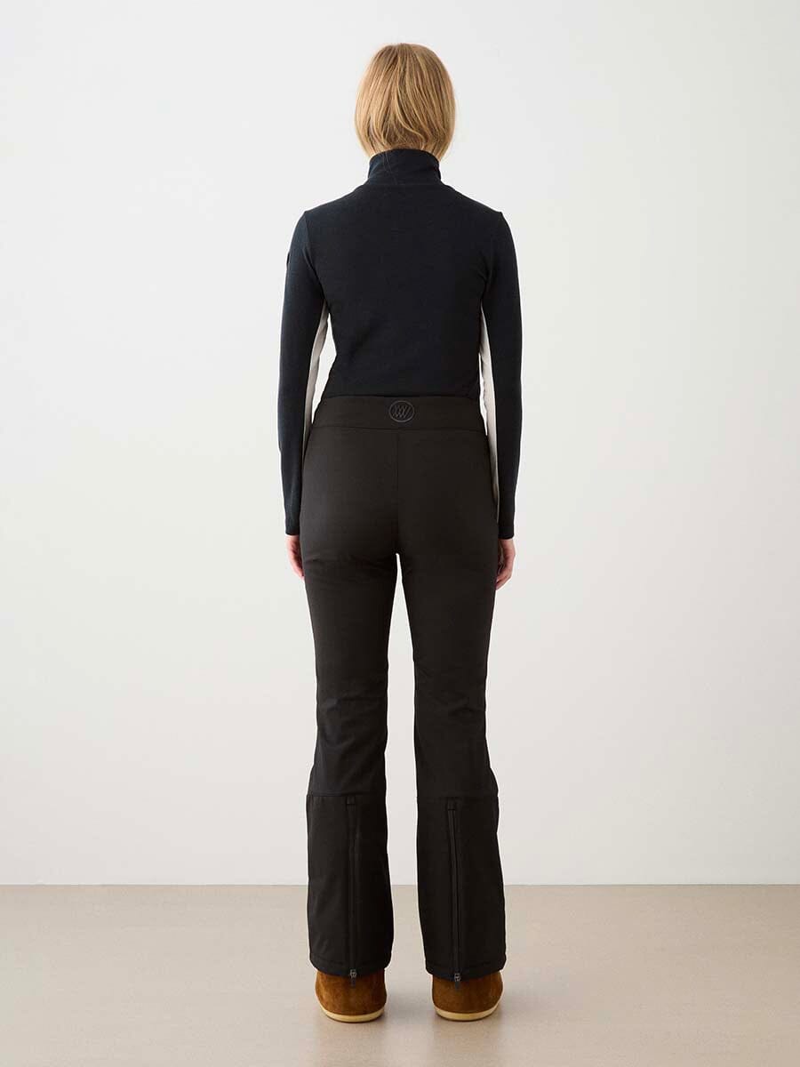 26 We Norwegians - Womens Voss Chevron ZipUp Unclassified We Norwegians 