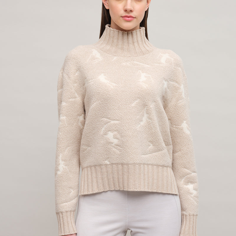 Whiteface Multi skier motif – Zoe Kronberger