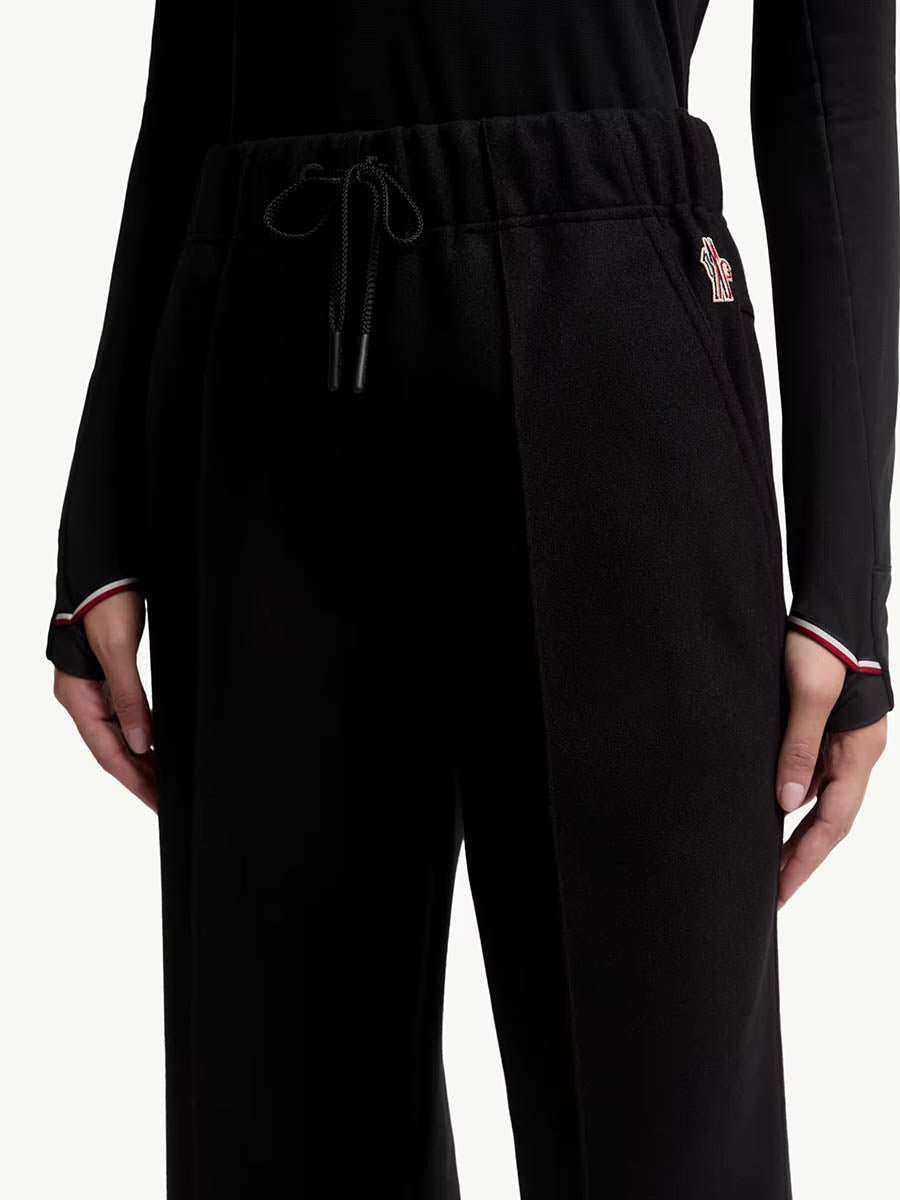 Moncler - Women's Logo Sweatpants Unclassified Moncler 