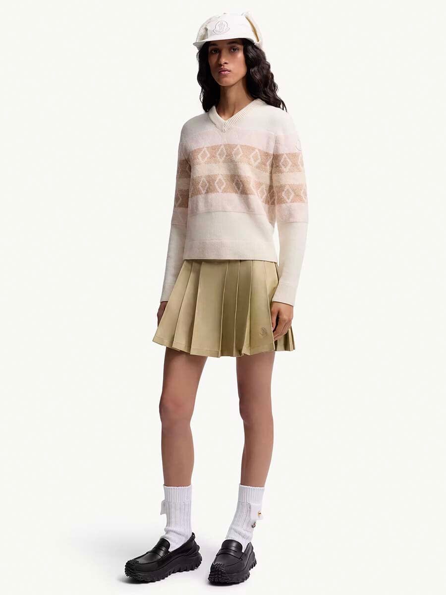 Moncler - Women's Wool Jacquard V-Neck Sweater Unclassified Moncler 